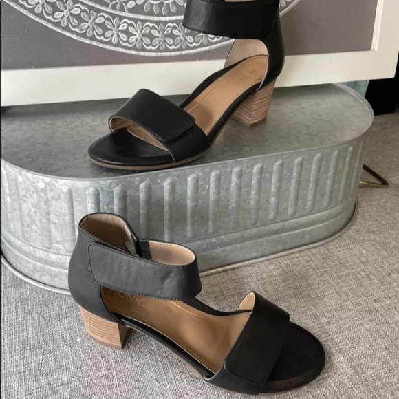 Vionic Solana - Picture 6 of 9